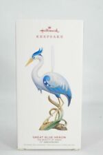 Hallmark 2019 Ornament - BEAUTY OF THE BIRDS  Great Blue Heron - NIB picture