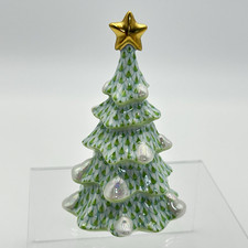 Herend Handpainted Porcelain Christmas Tree Figurine Green White Gold Star 4in picture