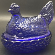 L.E. Smith Cobalt Blue Glass Hen On Nest Candy Box Dish c1960s Made in USA 6.5