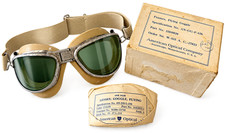 AMERICAN OPTICAL AN-6530 FLYING GOGGLES-W/ORIG BOX. picture