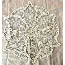 VNT Handmade Crochet Lace Doily 18