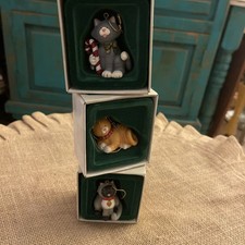 Vintage Russ Wags to Whiskers Hand painted Cat Ornament Lot -3 Never Displayed picture