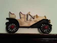 Midwest #20 1910 Buick Car Cast Alum Wall/Decor Plaque Cream, Red, Black, Gold picture