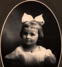 Cabinet Card Photo Little Girl Big Hair RibbonRuth Milhorn Unknown Location  EF4 picture