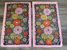 Vintage 1970’s Fieldcrest “Bright Nights” Set of(2) Bath Towels Velour / Cotton picture