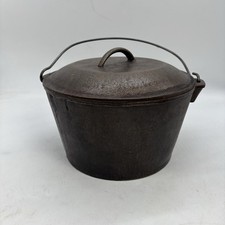 Vintage Unmarked Lodge #8 Cast Iron Dutch Oven 10-1/4 With Wire Handle USA picture
