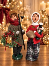 Vintage Byers’ Choice The Carolers Set of 2 Adult Couple 2003-2004 .  EUC . picture