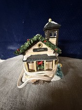 1991 Christmas Valley Schoolhouse Porcelain Lighted Christmas Village Original B picture