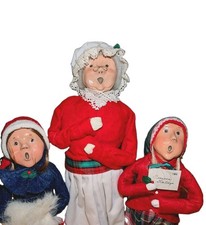 x3 Vtg Byers Choice Carolers Old Woman & 2 Girls Signed Byers 1985 1986 1990 A+ picture