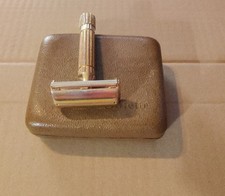 Vintage 1947 Gillette Aristocrat Gold Fat Handle Safety Razor  W/ Case picture