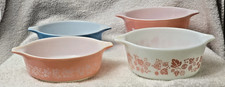 Pyrex Vtg Casserole Bowls Gooseberry 473,472,471 & Robin egg blue 471 & 2 lids picture