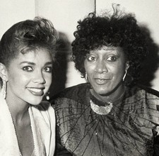 Vanessa Williams and Patti LaBelle 1980s Celebrity Star Historic Old Photo picture