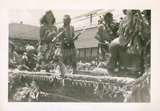 Sept 2 1945 VJ DAY Parade Honolulu Hawaii Photo Hawaiian Dancers float picture