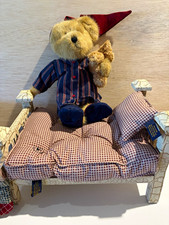 Boyds Winnie the Pooh Bear  and mini bear with bed  picture