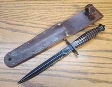 US 1992 Case XX V42 Rare USA Vintage WWII Style Fighting Knife Sheath Leather picture