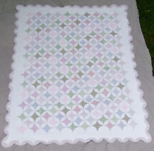 VTG 50S 60S CATHEDRAL WINDOWS QUILT 85X69 DOUBLE HANDMADE BLANKET SCALLOP EDGE picture
