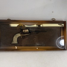 Vintage 1960’s Turner Wall Accessory Western Pistol Gun Revolver Wall Plaque picture