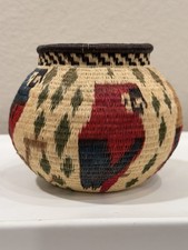 Vintage Embera Wounaan Panama Woven Basket Rainforest Macaw Parrot 4» picture