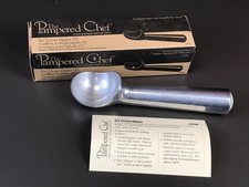Pampered Chef ICE CREAM DIPPER Scoop Made in USA #2730 Brand New in Box picture
