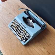 Vintage Japanese Imperial 200 Typewriter/Case. EXCELLENT Condition. Functional. picture