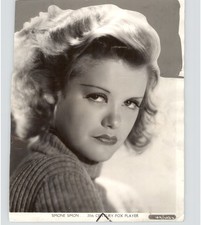 Hollywood Actress Simone Simon 20th Century Fox Portrait 1941 Press Photo picture