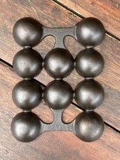 Griswold Cast Iron #9 Golf Ball Gem Pan (HTF Variation 2) picture