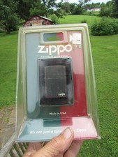 Vintage 1990s ZIPPO 218ZB Matte Black LIGHTER Red BORDER White LOGO Unfired NOS picture