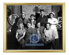 M*A*S*H MASH CAST PHOTO TELEVISION SHOW 1977 PUBLICITY B& 8X10 GOLD FRAMED PHOTO picture
