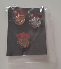 Original set of GDR FDJ East German badges picture