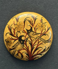GORGEOUS Vintage BIRD Transfer on Wood (?) Button - 1-3/8