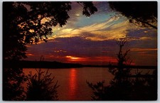 Vintage Postcard Lake Country Sunset Scenic Lake Landscape Plastichrome picture