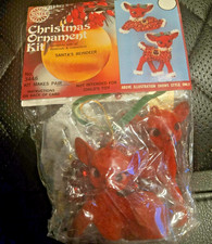 Walco Vintage 1976 Christmas Ornament Kit Flocked Santa's Reindeer Pair NEW NOS picture