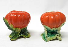 Vintage Ceramic Salt and Pepper Shakers Tomato JAPAN - UNIQUE 2 1/4