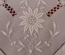 Vintage Heirloom Tablecloth Whitework Wreaths Padded Daisies Hemstitch Lace picture