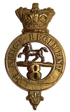 BRITISH MILITARY CAP BADGES, The 8th King's Regiment of Foot Bi-Metal 1874-1881 picture
