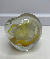 Rare Audrey Handler 1981 Art Glass Paperweight Artist Etched irregular shape picture