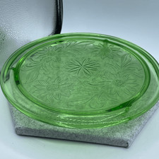 Vintage Jeannette Glass 1930’s depression Uranium glass cake stand . picture