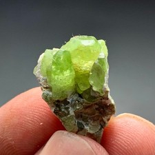25 CT Terminated Natural Peridot Crystals Bunch SpecimenFrom Pakistan picture