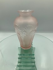 VTG ART DECO 80’S REVIVAL Frosted Pink Glass Vase 6” x 3” Embossed Palm trees picture
