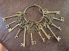 Set of 12 Large Skeleton Keys On A Big Ring Antique Brass Tone Renaissance Prop picture