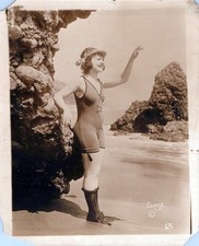 Mack Sennett Bathing Beauty (1915) ❤ Vintage Cheesecake Portrait Photo 959K picture