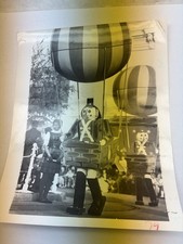 1960 Disneyland Parade of Toys Press Photo Balloon Soldiers Examiner Cut Order picture