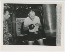 Press Photo 1957 Pete Rademacher Olympic Heavyweight Boxer Vs. Floyd Patterson picture