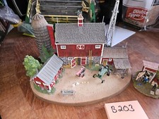 THE ROUND BARN - THE DANBURY MINT, EXCELLENT CONDITION SOLD AS PICTURED picture