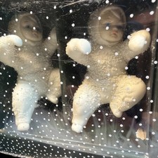 Snow Babies Winter Tales 2 Figurines 1988 Original Box picture