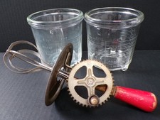 VINATGE EKCO A & J BEATER WISK MIXER MANUAL KITCHEN TOOL + TWO GLASS 2-CUP JARS picture
