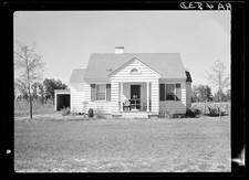 Photo:Tupelo Homesteads Mississippi 1935 House Rural Home Front Porch picture