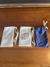 Three (3) Gucci small silk perfume bags in mint new exceptional condition lovely picture
