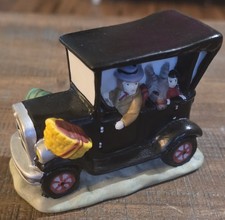 Vintage Wonderful Life Martini Family Car Bedford Falls Christmas Village picture