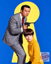Don Adams & Barbara Feldon Get Smart            8x10 Reprint picture